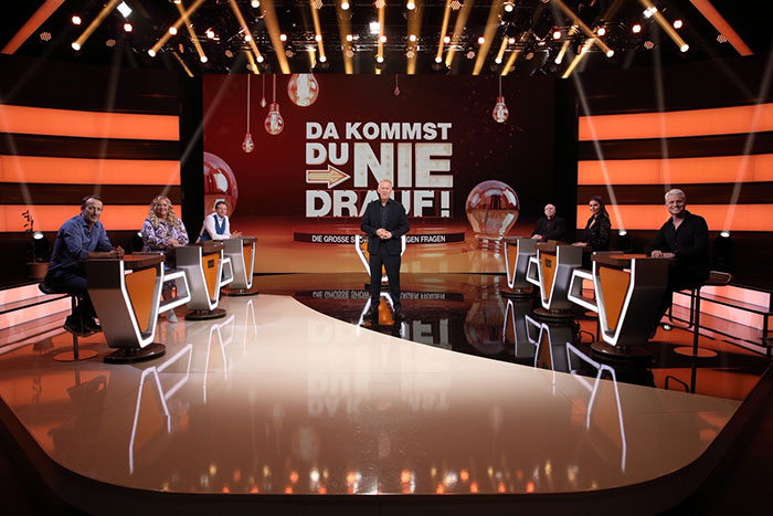 Die große Show der schrägen Fragen „Da kommst Du nie drauf!" am 21. Oktober, 20:15 im ZDF Die große Show der schrägen Fragen „Da kommst Du nie drauf!" am 21. Oktober, 20:15 im ZDF